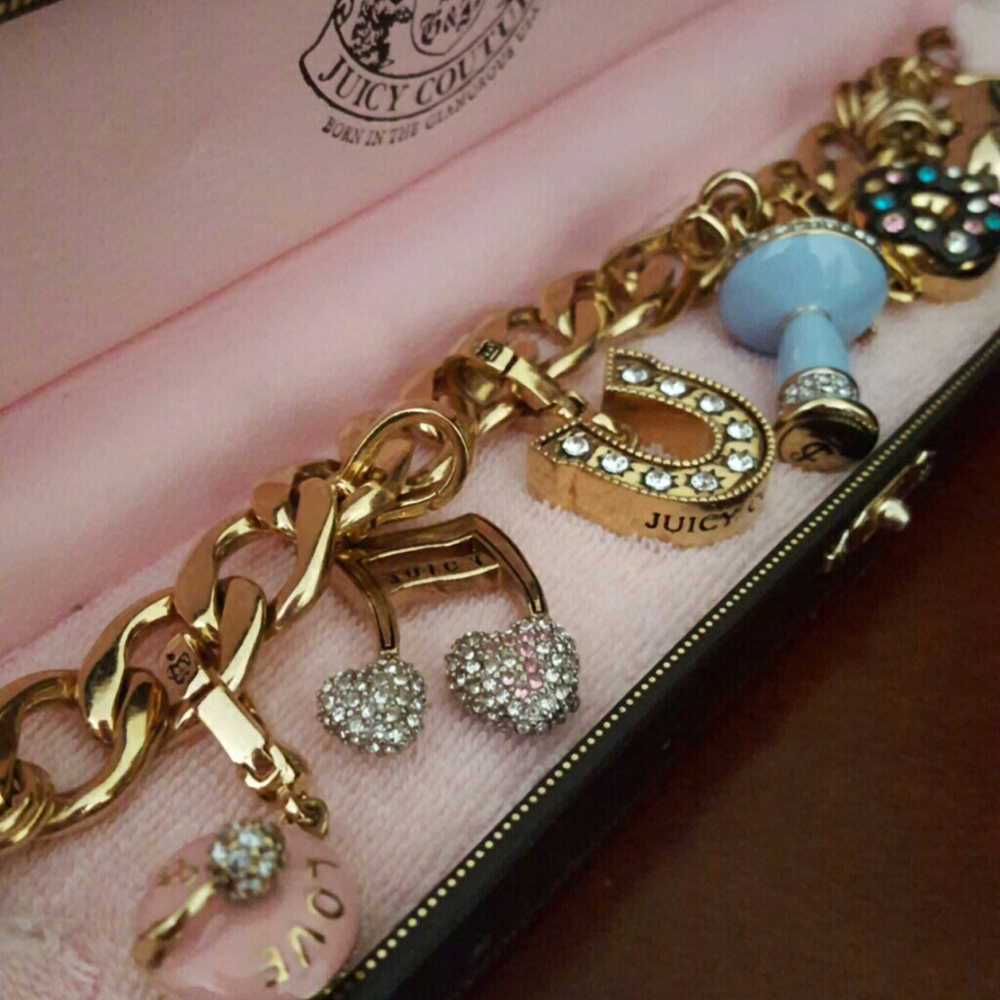Gorgeous Juicy Couture Charm Bracelet with Charms